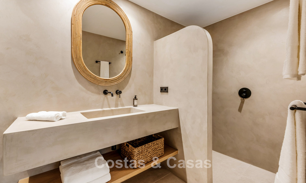 Begane grond appartement te koop op slechts enkele meters van het strand in Elviria, Marbella 789201