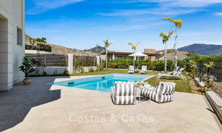 Instapklare luxevilla met moderne architectuur en panoramisch zeezicht te koop in Marbella - Benahavis 788942 