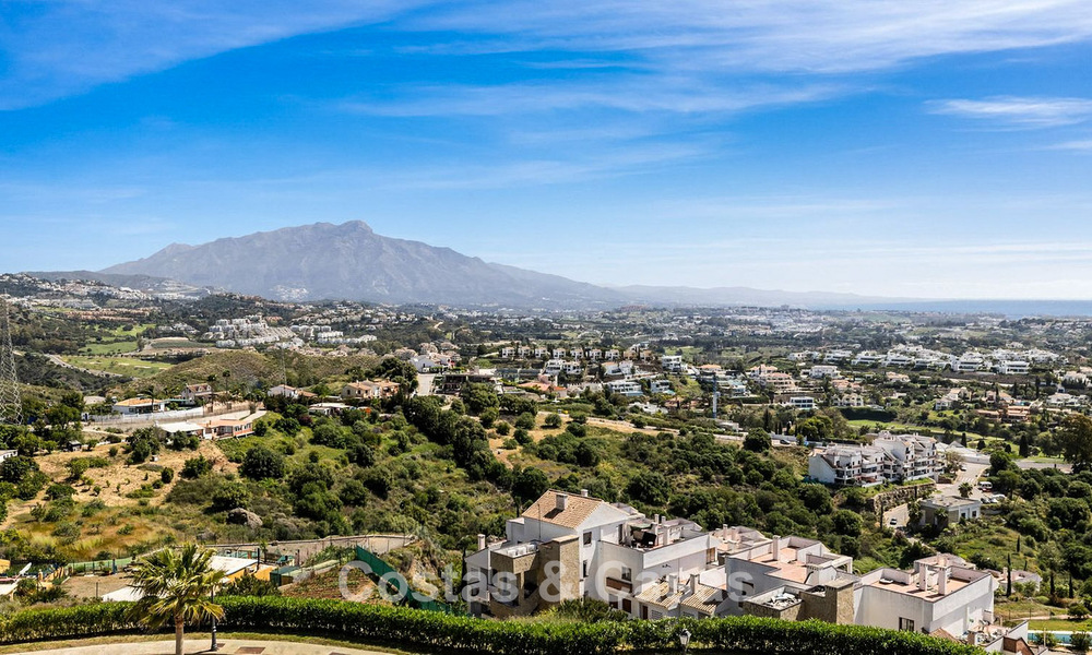 Instapklare luxevilla met moderne architectuur en panoramisch zeezicht te koop in Marbella - Benahavis 788965