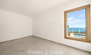 Authentieke Mediterrane villa met een modern interieur en magnifiek zeezicht te koop in Estepona West 788999 