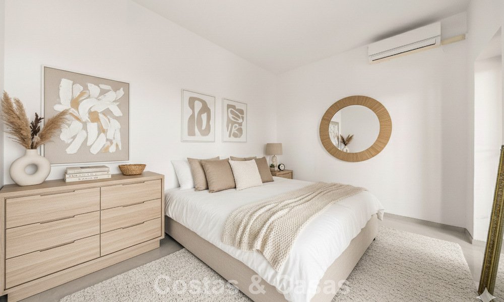 Authentieke Mediterrane villa met een modern interieur en magnifiek zeezicht te koop in Estepona West 789013