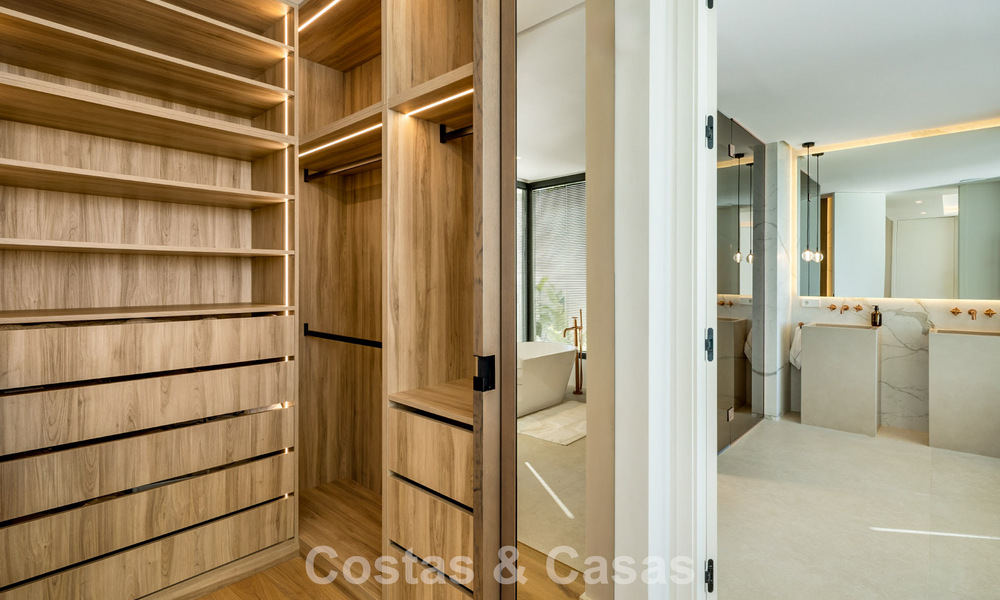 Aantrekkelijke designvilla met spectaculair zeezicht te koop in Elvira, ten oosten van Marbella centrum 789096