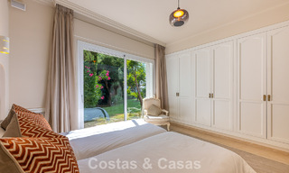 Grote villa in Spaanse stijl te koop grenzend aan een eersteklas golfbaan, gated in La Quinta, Marbella - Benahavis 789274 