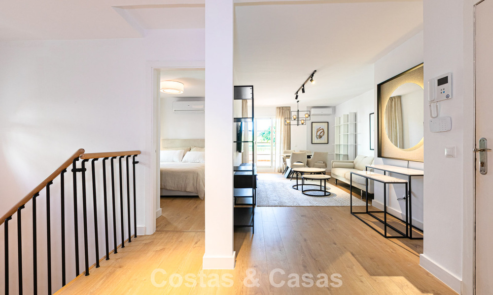 Gerenoveerd appartement te koop op loopafstand van lokale voorzieningen en Puerto Banus in Nueva Andalucia, Marbella 789336