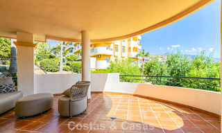 Gerenoveerd appartement te koop op loopafstand van lokale voorzieningen en Puerto Banus in Nueva Andalucia, Marbella 789341 