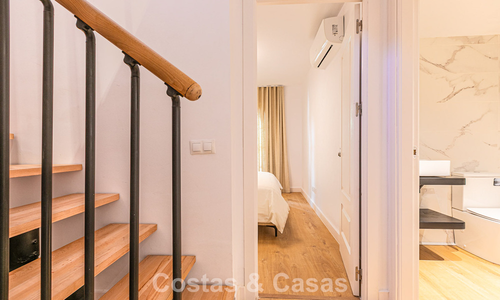 Gerenoveerd appartement te koop op loopafstand van lokale voorzieningen en Puerto Banus in Nueva Andalucia, Marbella 789359