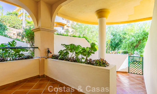 Gerenoveerd appartement te koop op loopafstand van lokale voorzieningen en Puerto Banus in Nueva Andalucia, Marbella 789363 