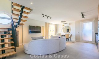 Duplex penthouse met zeezicht te koop op loopafstand van alle voorzieningen en Puerto Banus in Nueva Andalucia, Marbella 789308 