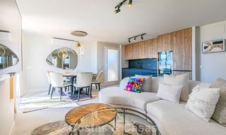 Duplex penthouse met zeezicht te koop op loopafstand van alle voorzieningen en Puerto Banus in Nueva Andalucia, Marbella 789310 