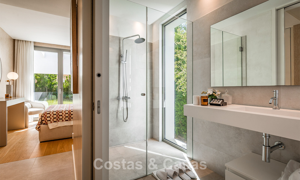 Instapklare, luxevilla met minimalistische architectuur te koop op de New Golden Mile tussen Marbella en Estepona 789687