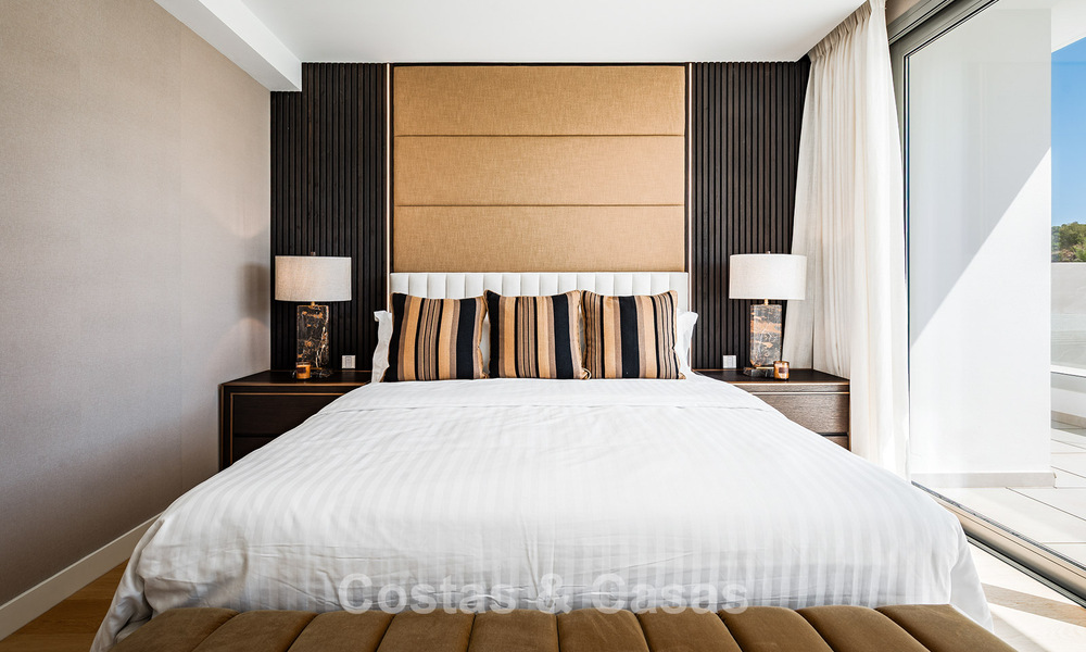 Instapklare, luxevilla met minimalistische architectuur te koop op de New Golden Mile tussen Marbella en Estepona 789690