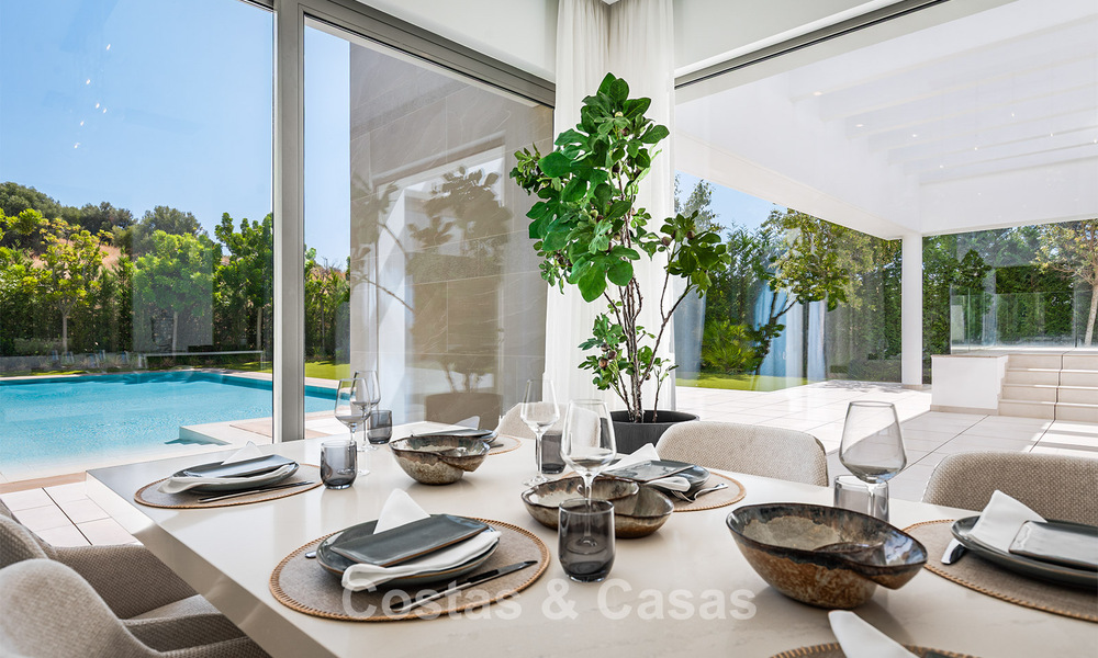 Instapklare, luxevilla met minimalistische architectuur te koop op de New Golden Mile tussen Marbella en Estepona 789696