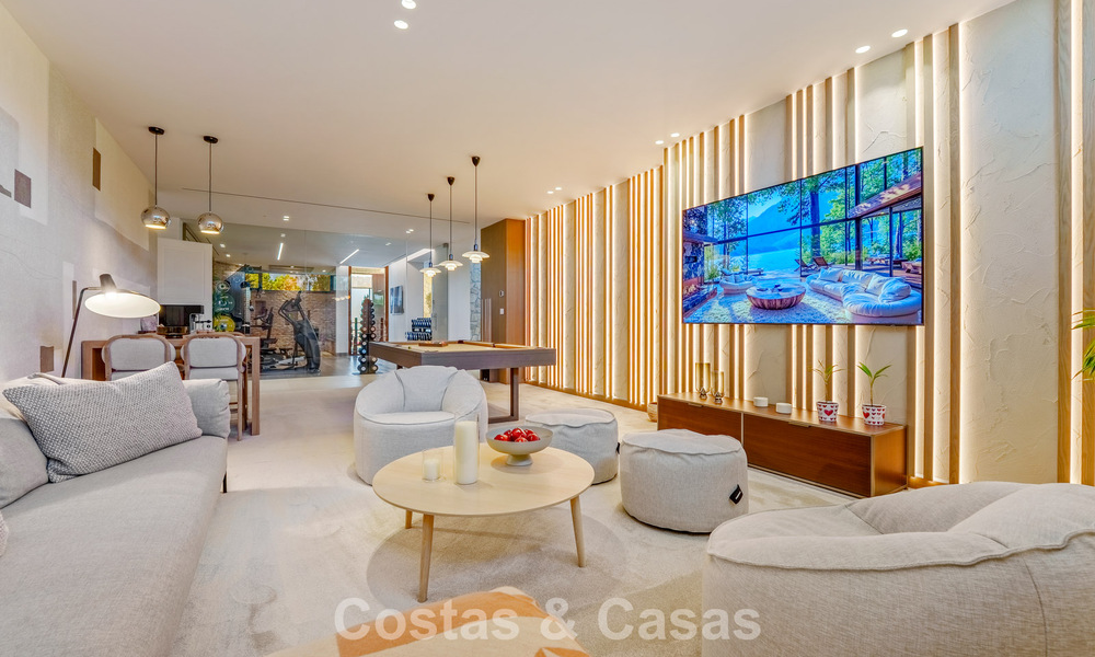 Exclusieve hedendaagse luxevilla te koop binnen een beveiligde gemeenschap in La Quinta, Benahavis - Marbella 789410