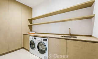 Exclusieve hedendaagse luxevilla te koop binnen een beveiligde gemeenschap in La Quinta, Benahavis - Marbella 789414 