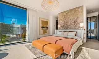 Exclusieve hedendaagse luxevilla te koop binnen een beveiligde gemeenschap in La Quinta, Benahavis - Marbella 789435 