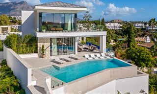 Modern-Mediterrane luxevilla te koop binnen een gated toonaangevende gemeenschap in La Quinta, Benahavis - Marbella 789457 