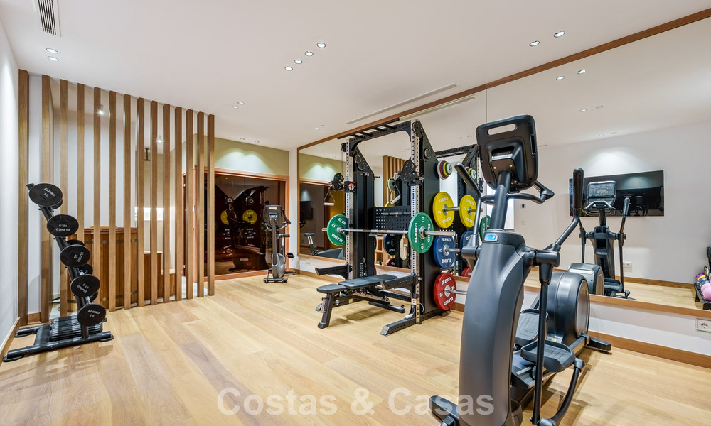 Modern-Mediterrane luxevilla te koop binnen een gated toonaangevende gemeenschap in La Quinta, Benahavis - Marbella 789468