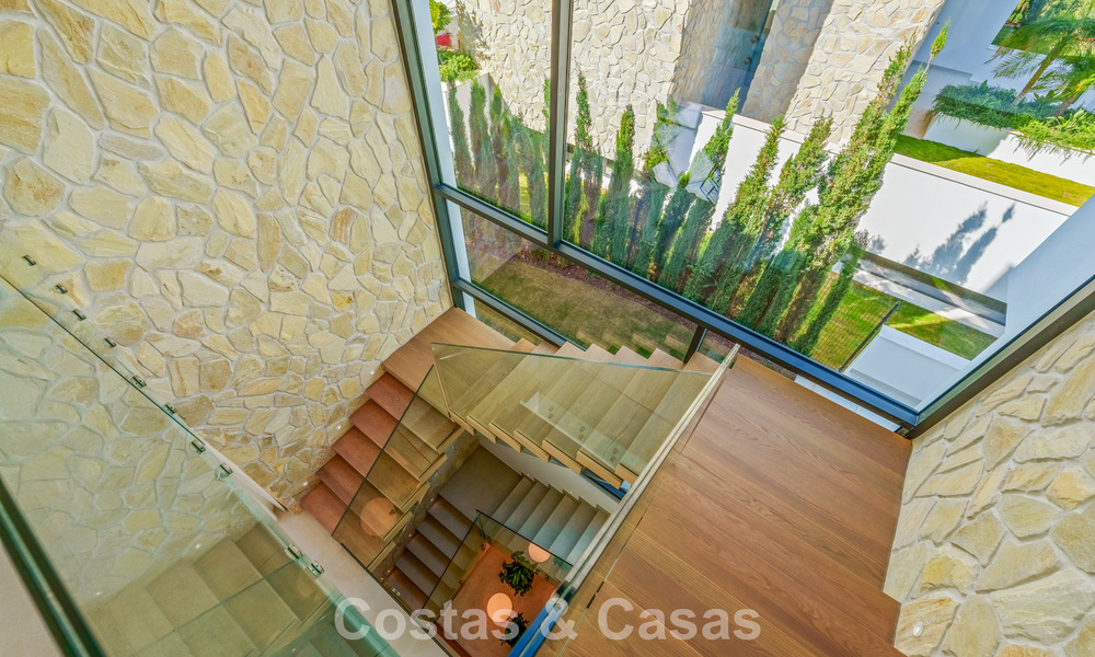 Modern-Mediterrane luxevilla te koop binnen een gated toonaangevende gemeenschap in La Quinta, Benahavis - Marbella 789491