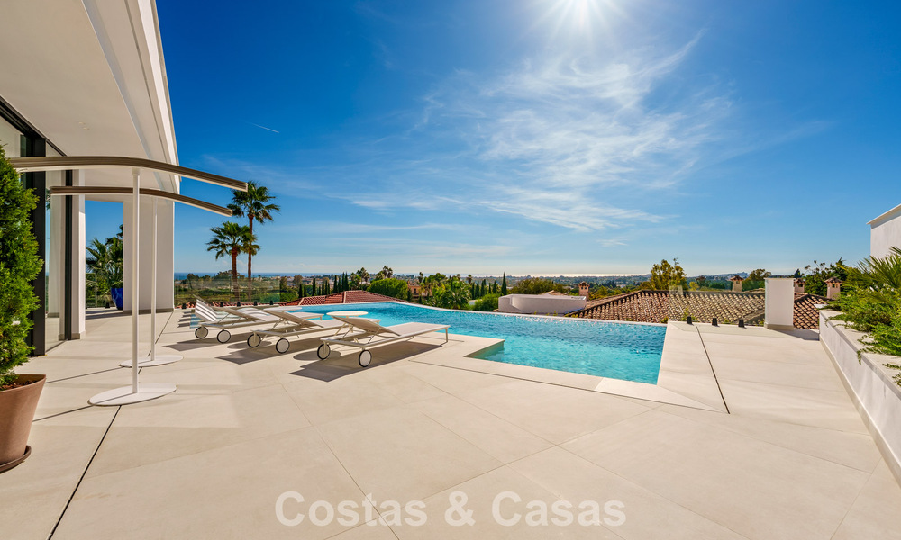 Modern-Mediterrane luxevilla te koop binnen een gated toonaangevende gemeenschap in La Quinta, Benahavis - Marbella 789503