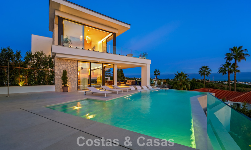 Modern-Mediterrane luxevilla te koop binnen een gated toonaangevende gemeenschap in La Quinta, Benahavis - Marbella 789517
