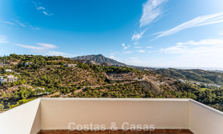 Elegante Andalusische luxevilla met tijdloze charme te koop in El Madroñal, Marbella - Benahavis 789529 