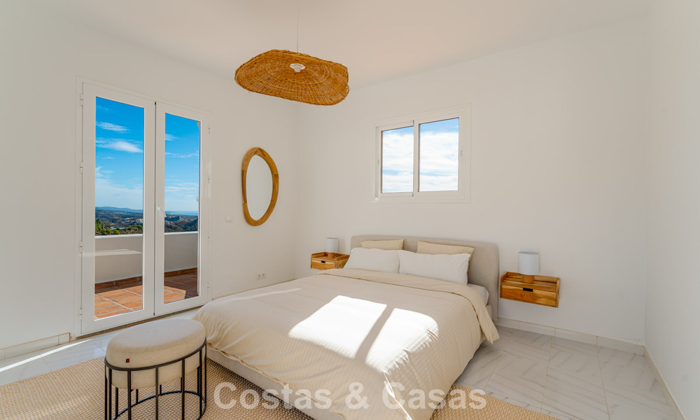 Elegante Andalusische luxevilla met tijdloze charme te koop in El Madroñal, Marbella - Benahavis 789538