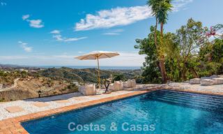 Elegante Andalusische luxevilla met tijdloze charme te koop in El Madroñal, Marbella - Benahavis 789562 