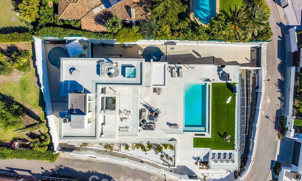 Instapklaar, state-of-the-art designervilla met panoramische vergezichten te koop in Marbella - Benahavis 789585