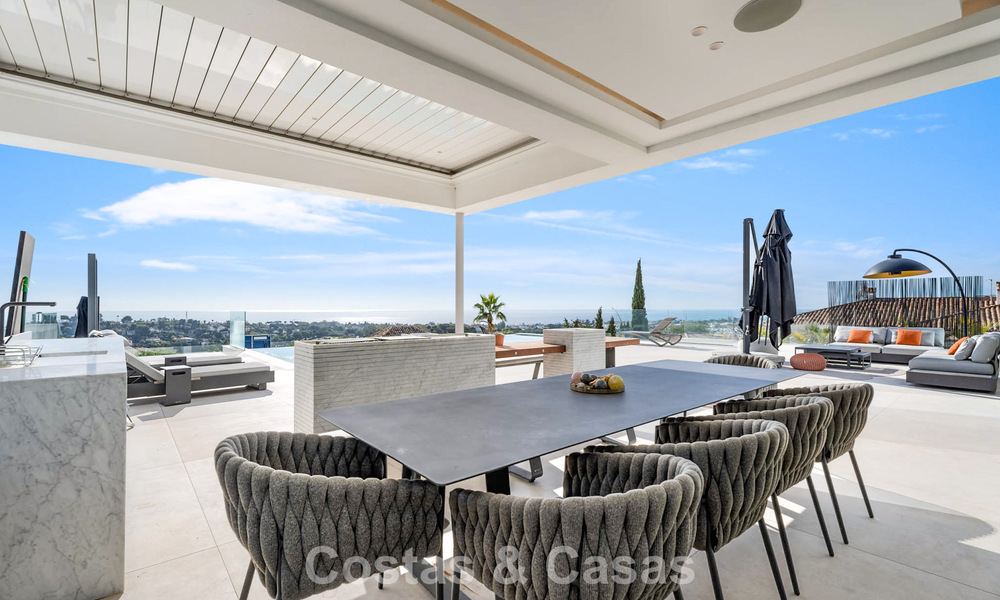 Instapklaar, state-of-the-art designervilla met panoramische vergezichten te koop in Marbella - Benahavis 789591