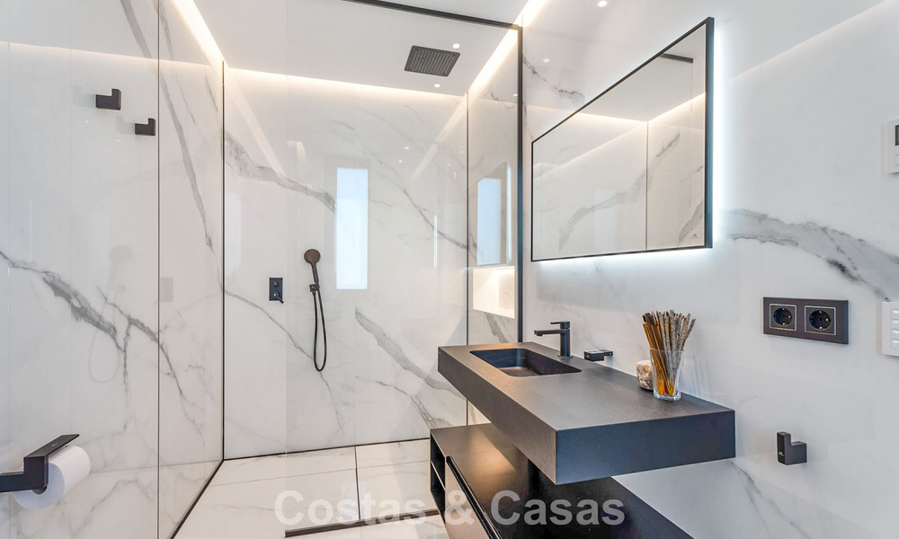 Instapklaar, state-of-the-art designervilla met panoramische vergezichten te koop in Marbella - Benahavis 789601