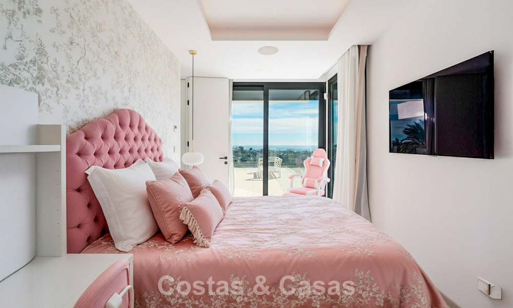 Instapklaar, state-of-the-art designervilla met panoramische vergezichten te koop in Marbella - Benahavis 789614