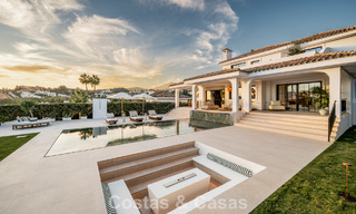 Modern-Mediterrane villa met zeezicht te koop in een geprefereerde wijk van Nueva Andalucia, Marbella 789651 