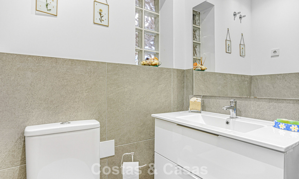 Ruim herenhuis te koop in een charmante gated community aan de Golden Mile van Marbella 789943