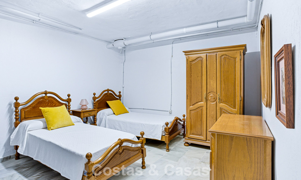 Ruim herenhuis te koop in een charmante gated community aan de Golden Mile van Marbella 789961