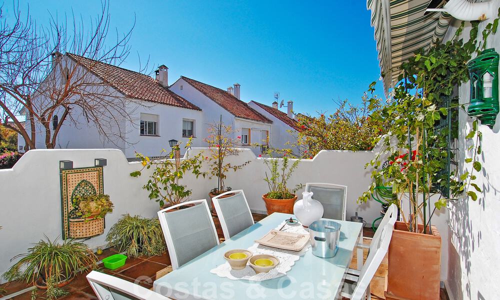 Charmante rijwoningen te koop in een gated community aan de Golden Mile van Marbella 808420
