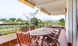 Ruim frontline golf penthouse appartement te koop dicht bij alle voorzieningen in Guadalmina Alta en San Pedro, Marbella 790031 