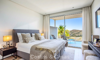 Stijlvol 3-slaapkamer appartement te koop met panoramisch zeezicht in een gated resort in Benahavis - Marbella 790139 