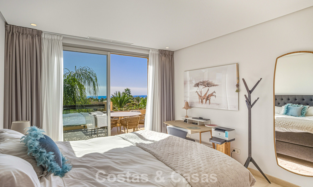 Instapklaar, gemoderniseerd penthouse te koop in een luxueus complex aan de Golden Mile van Marbella 790117