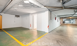 Charmant rijhuis met eigentijds interieur te koop, op loopafstand van het strand en het centrum van San Pedro, Marbella 790071 