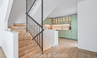 Charmant rijhuis met eigentijds interieur te koop, op loopafstand van het strand en het centrum van San Pedro, Marbella 790075 