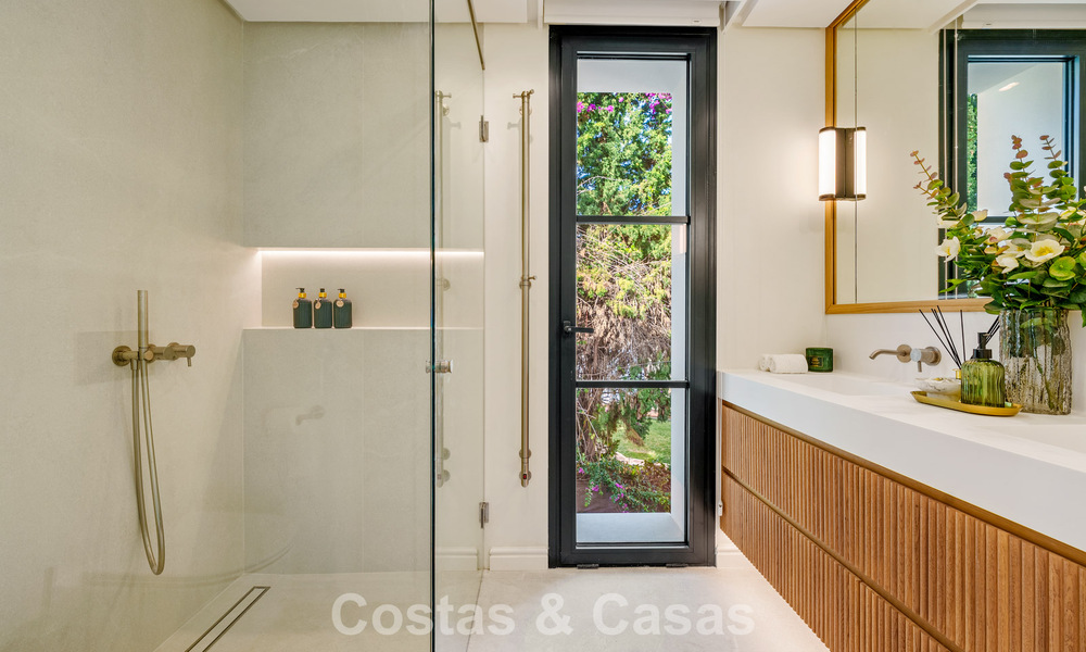 Eersteklas gerenoveerde luxevilla te koop, in een geprefereerde gemeenschap in La Quinta, Marbella - Benahavis 790234