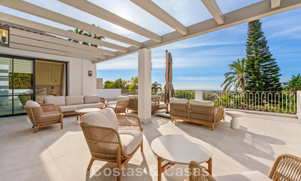 Eersteklas gerenoveerde luxevilla te koop, in een geprefereerde gemeenschap in La Quinta, Marbella - Benahavis 790235