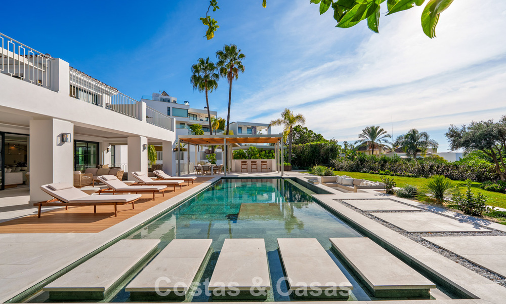 Eersteklas gerenoveerde luxevilla te koop, in een geprefereerde gemeenschap in La Quinta, Marbella - Benahavis 790248