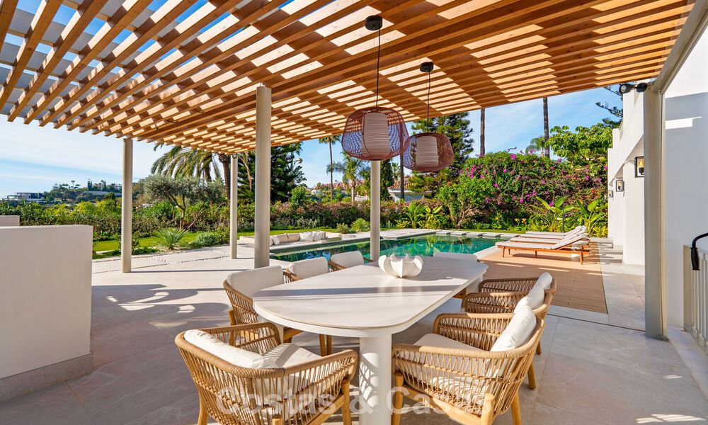 Eersteklas gerenoveerde luxevilla te koop, in een geprefereerde gemeenschap in La Quinta, Marbella - Benahavis 790250
