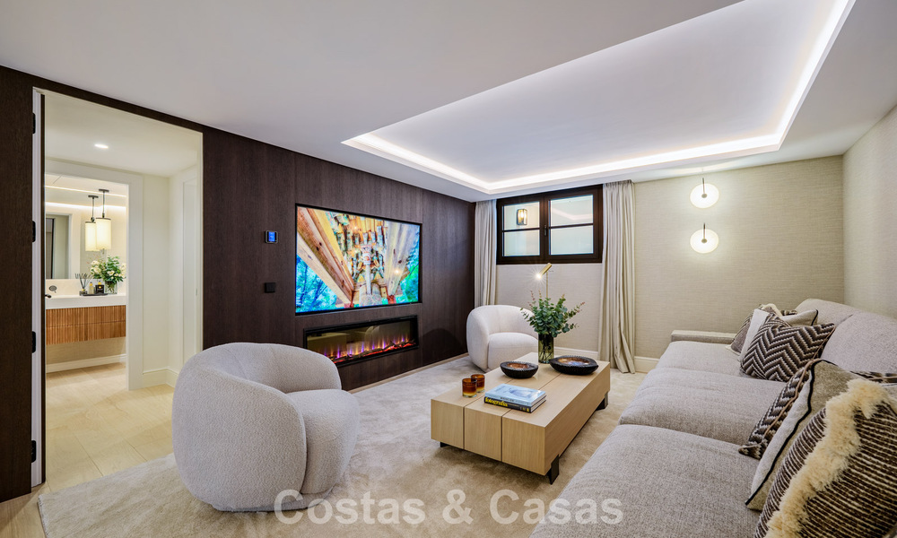 Eersteklas gerenoveerde luxevilla te koop, in een geprefereerde gemeenschap in La Quinta, Marbella - Benahavis 790257