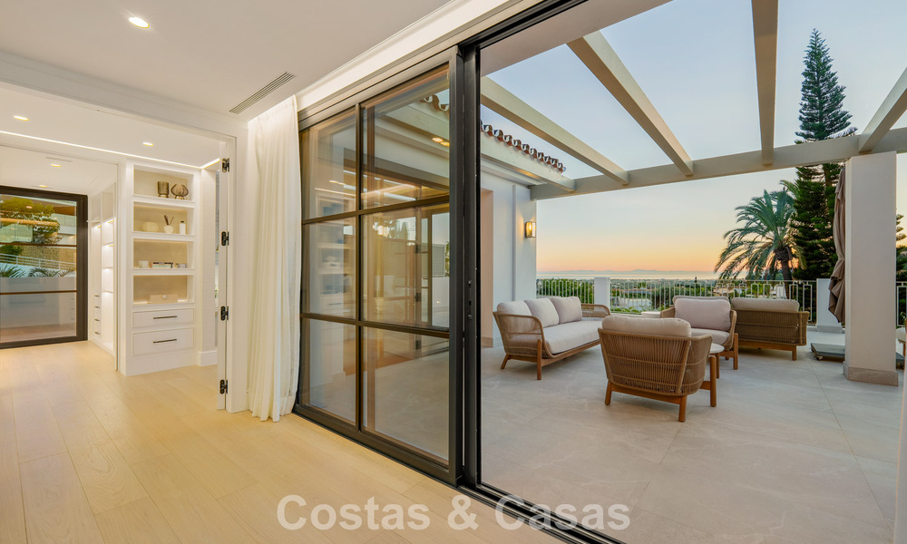Eersteklas gerenoveerde luxevilla te koop, in een geprefereerde gemeenschap in La Quinta, Marbella - Benahavis 790267