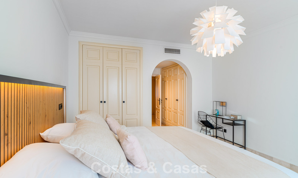 Modern gerenoveerd appartement te koop in een schitterend Sierra Blanca complex op de Golden Mile in Marbella 790285