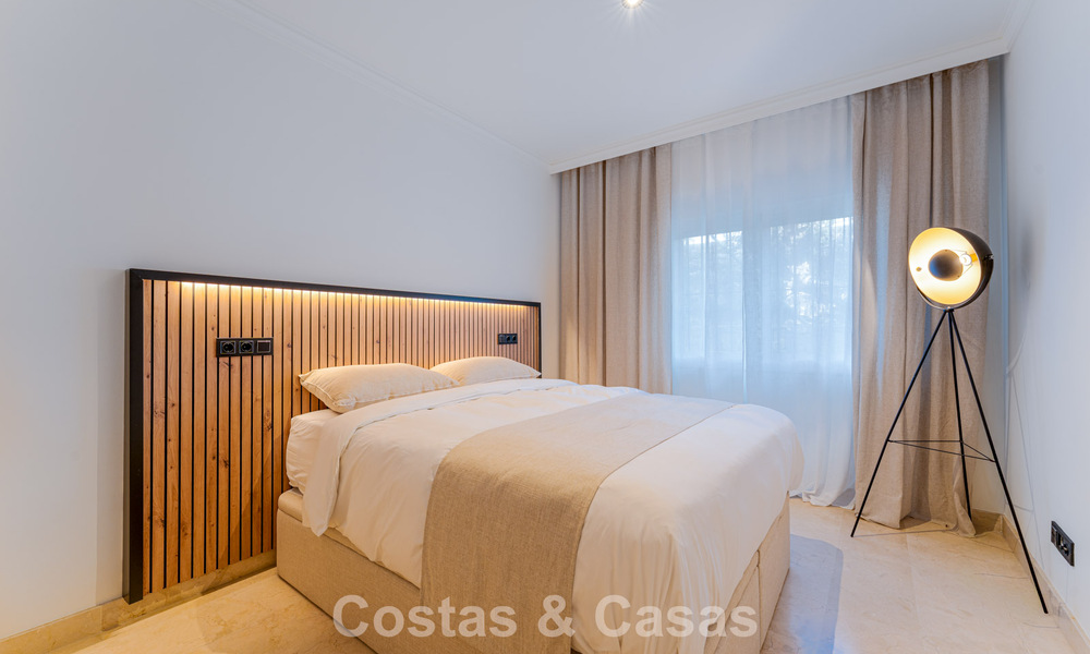 Modern gerenoveerd appartement te koop in een schitterend Sierra Blanca complex op de Golden Mile in Marbella 790302