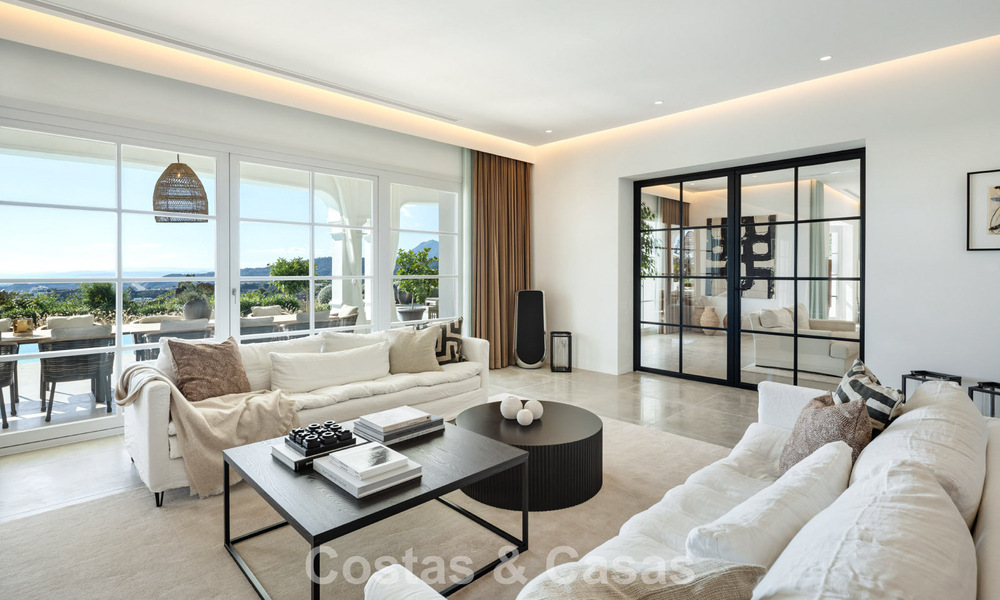 Mediterrane luxevilla met een klassieke architectuur te koop en zeezicht in het Marbella Club Resort in Benahavis 790361