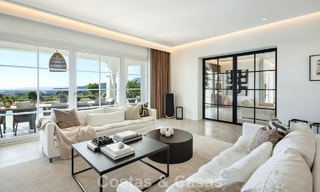 Mediterrane luxevilla met een klassieke architectuur te koop en zeezicht in het Marbella Club Resort in Benahavis 790361 